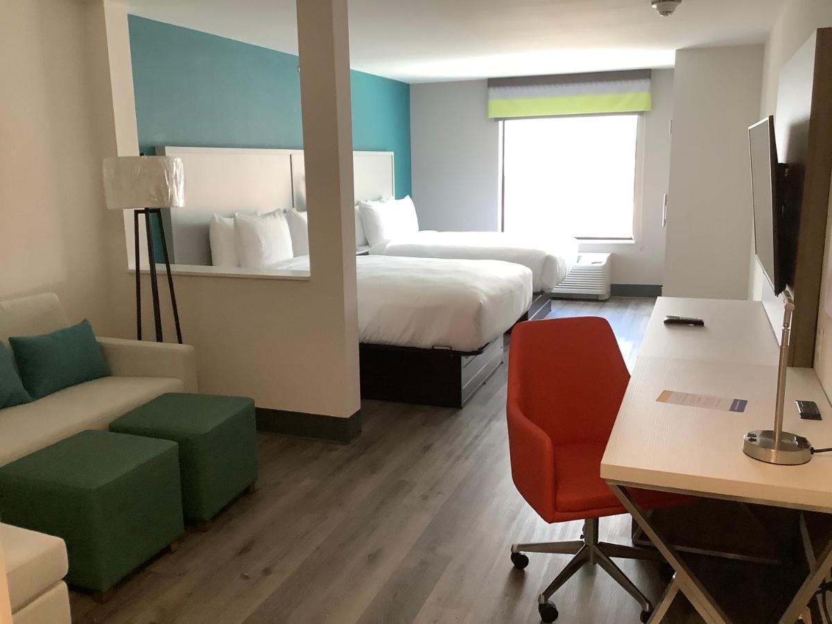 Comfort Suites Colorado Springs East - Medical Center Area Buitenkant foto