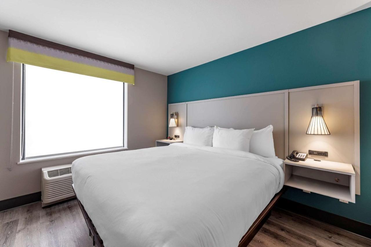 Comfort Suites Colorado Springs East - Medical Center Area Buitenkant foto