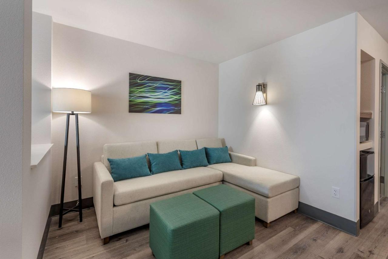Comfort Suites Colorado Springs East - Medical Center Area Buitenkant foto