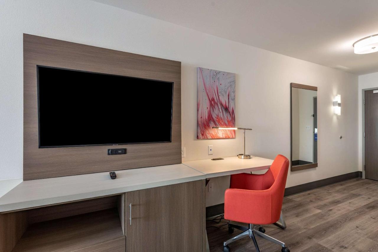 Comfort Suites Colorado Springs East - Medical Center Area Buitenkant foto