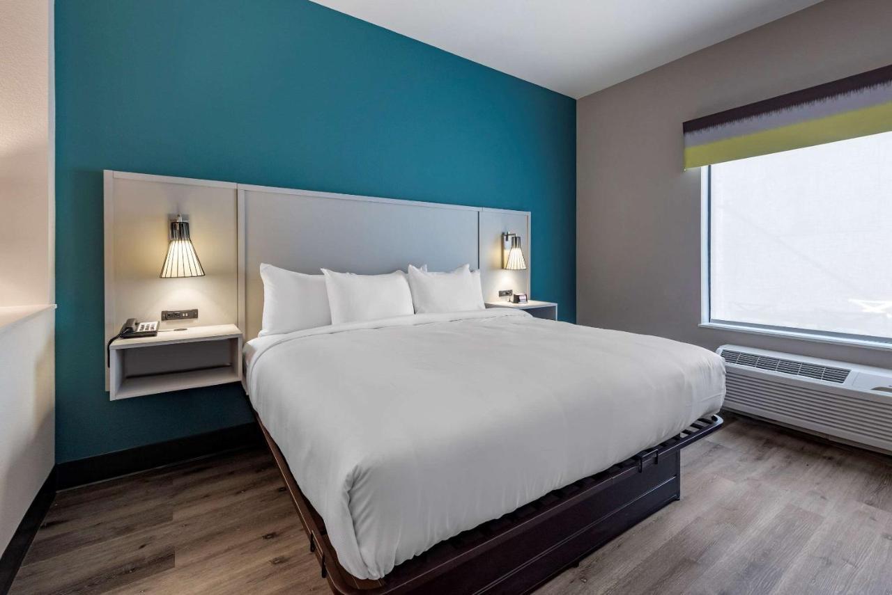 Comfort Suites Colorado Springs East - Medical Center Area Buitenkant foto