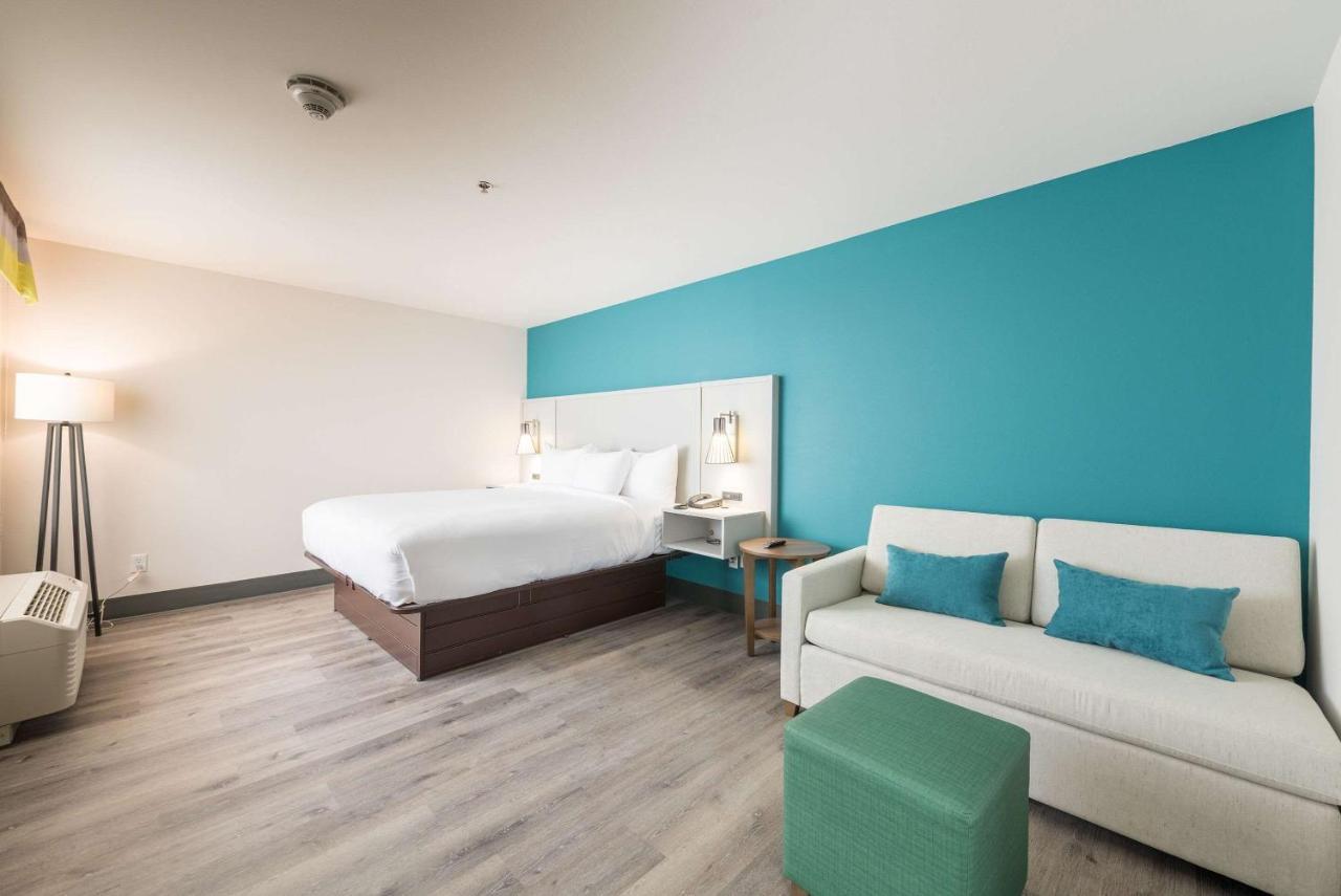 Comfort Suites Colorado Springs East - Medical Center Area Buitenkant foto
