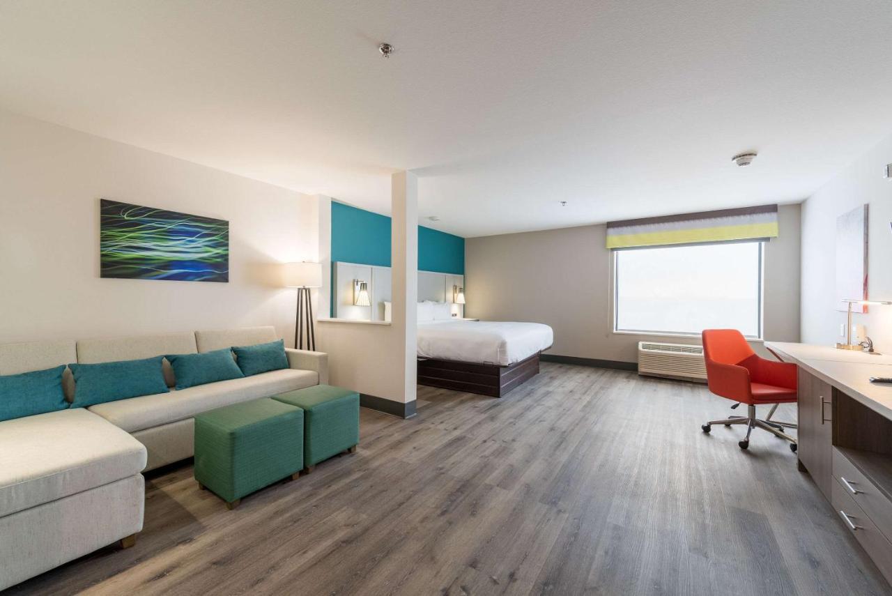 Comfort Suites Colorado Springs East - Medical Center Area Buitenkant foto