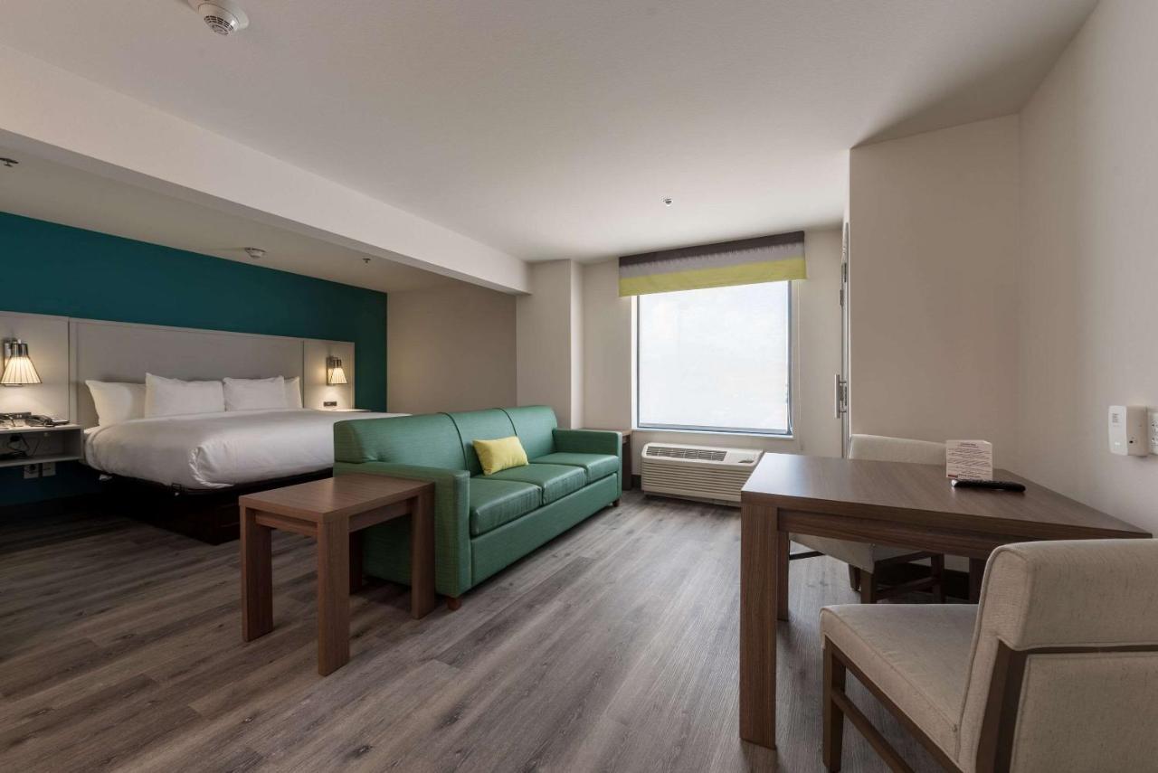 Comfort Suites Colorado Springs East - Medical Center Area Buitenkant foto